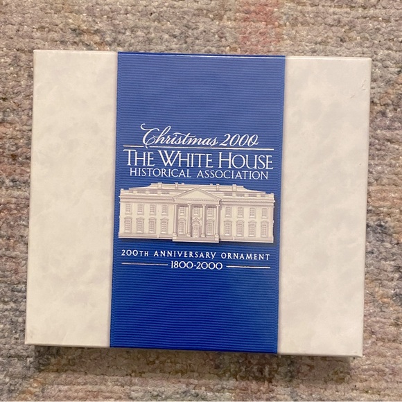 NIB Vintage Christmas 2000 The White House 200th Anniversary Ornament - Picture 4 of 4